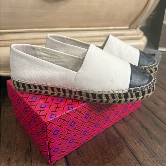 Tory Burch Nappa Leather Espadrille Flats - Ivory/Black - Size 10.5 - Picture 2 of 14